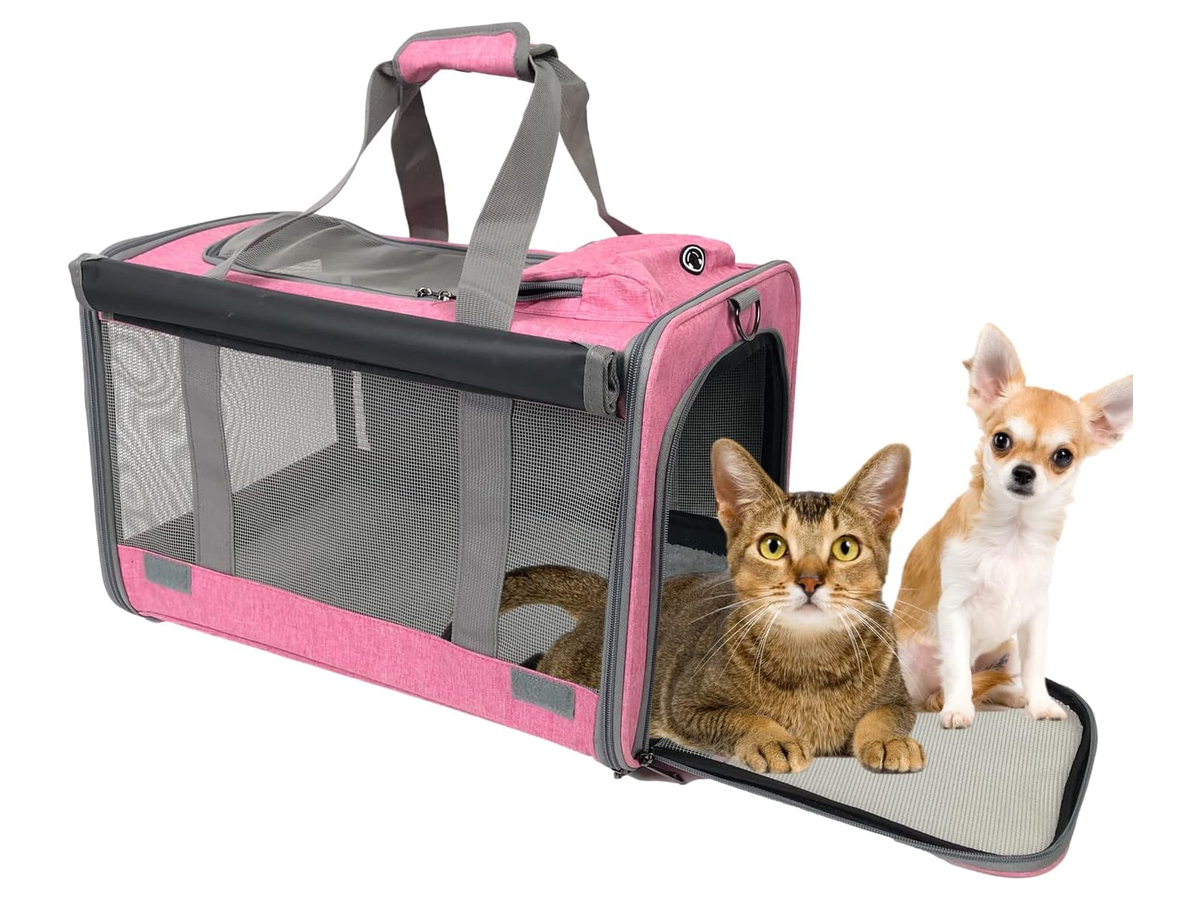 Soft-Sided Travel Carrier store 017 sku 9 1
